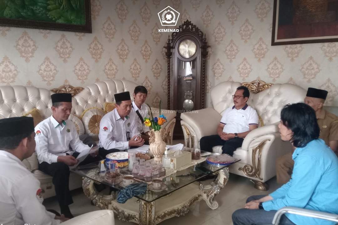 Wujudkan Kemaslahatan Umat, Prosesi Ikrar Wakaf Yayasan Nurut Thoyyib Asyari Berlangsung Khidmat