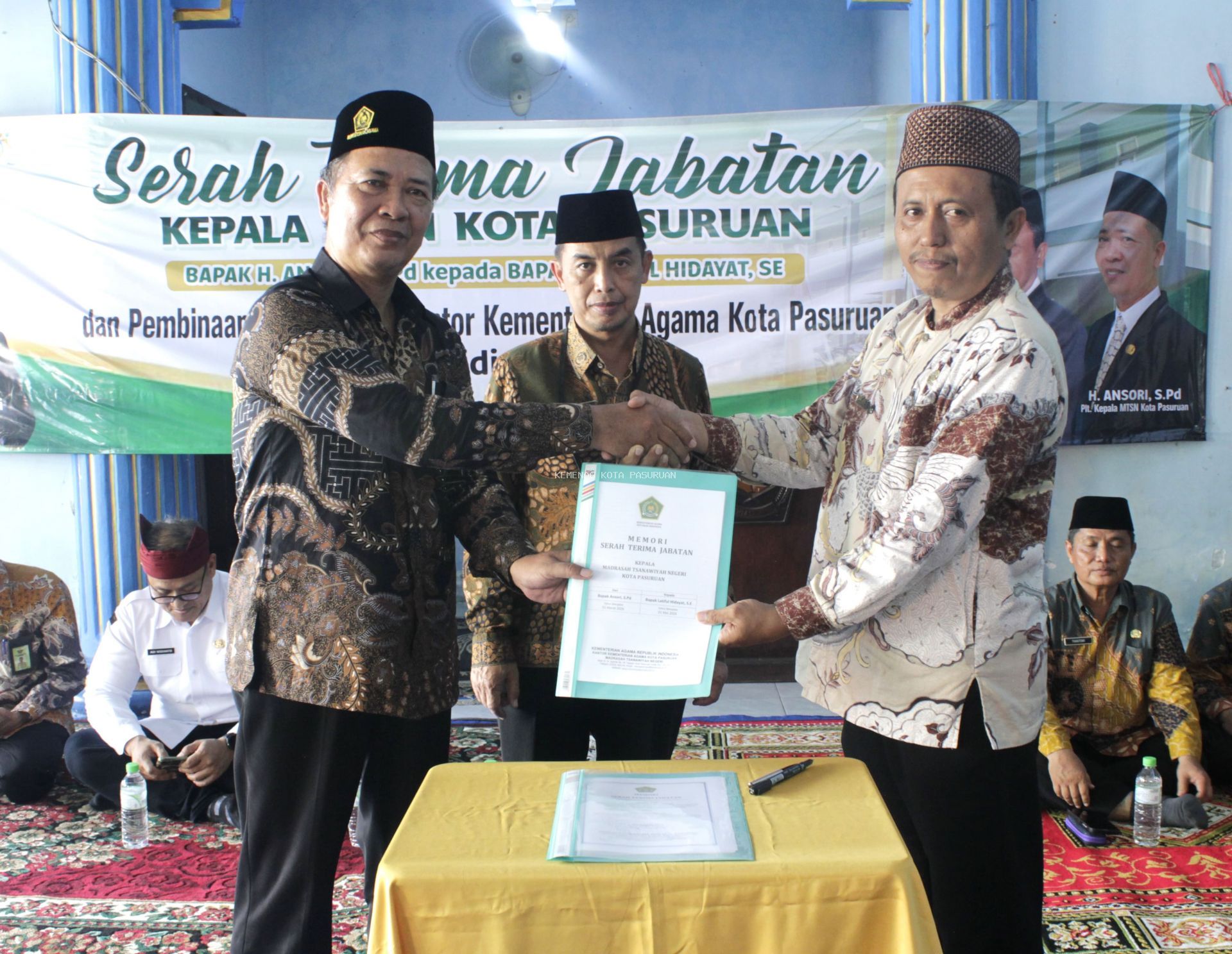Sertijab Kepala MTsN Kota Pasuruan Berlangsung Khidmat, Latiful Hidayat Resmi Nahkodai MTsN Kota Pasuruan